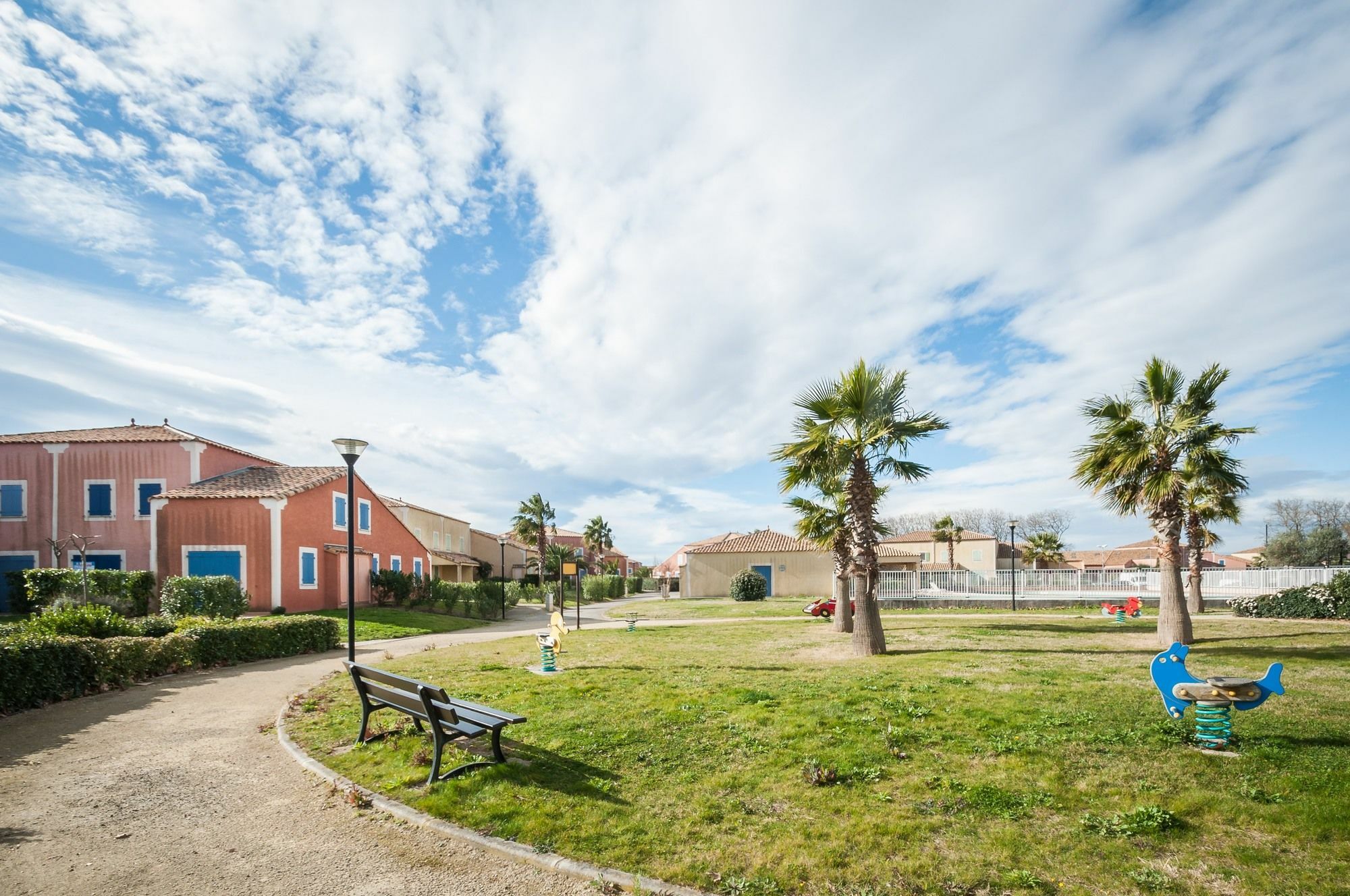 Residence Les Berges Du Canal Beziers Exterior photo